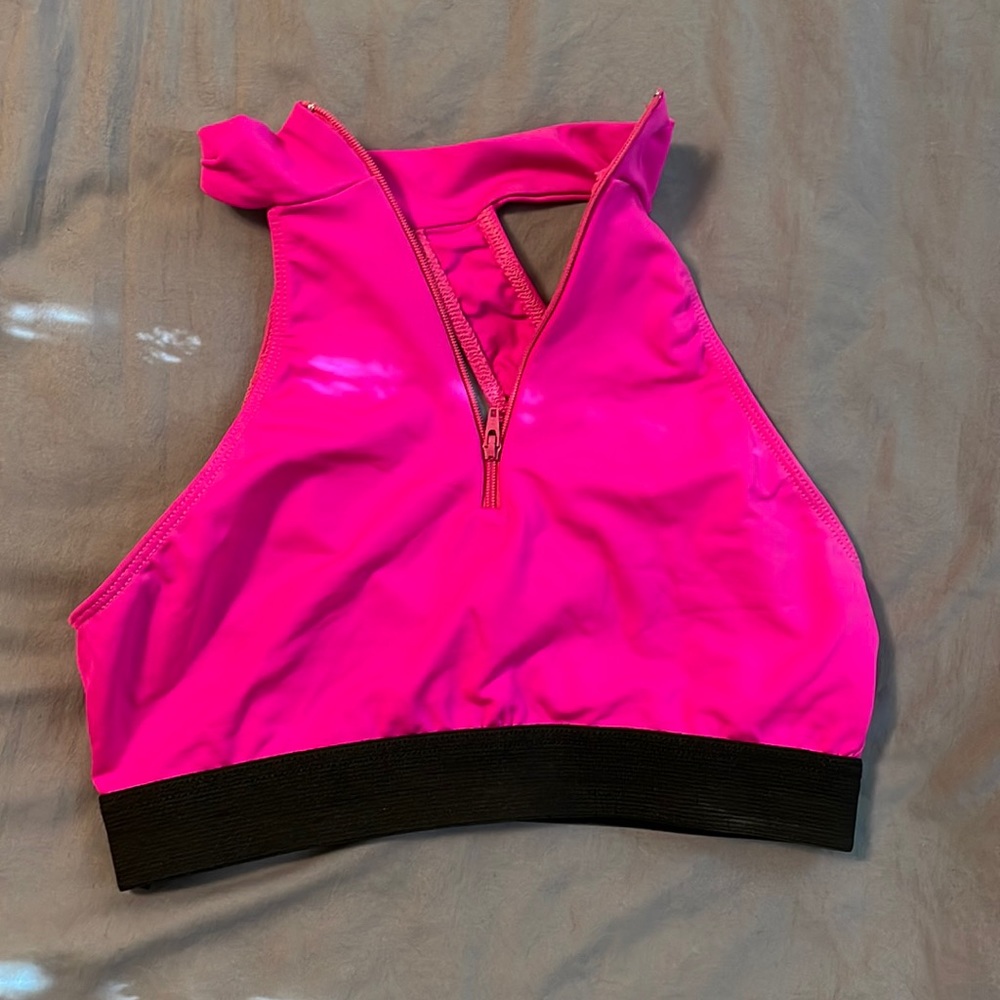 Sports bra